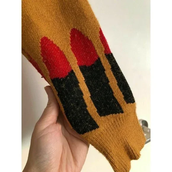 Lipstick Print Mustard 100% Acrylic Pullover Knit Top XS Winter Warm Korea - Picture 3 of 3